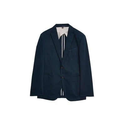 Langur sniðinn blazer